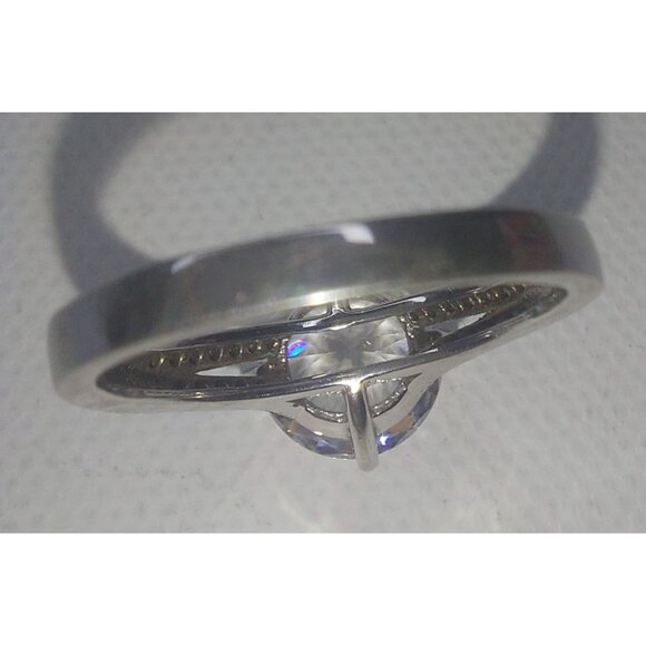 Stauer 925 Silver Ring With Large Round-Cut Clear Stone Engagement Accent - Picture 8 of 10